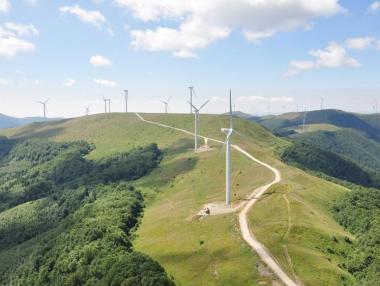 „Остров на спокойствието“: Защо България пропилява безплатния си вятърен потенциал?