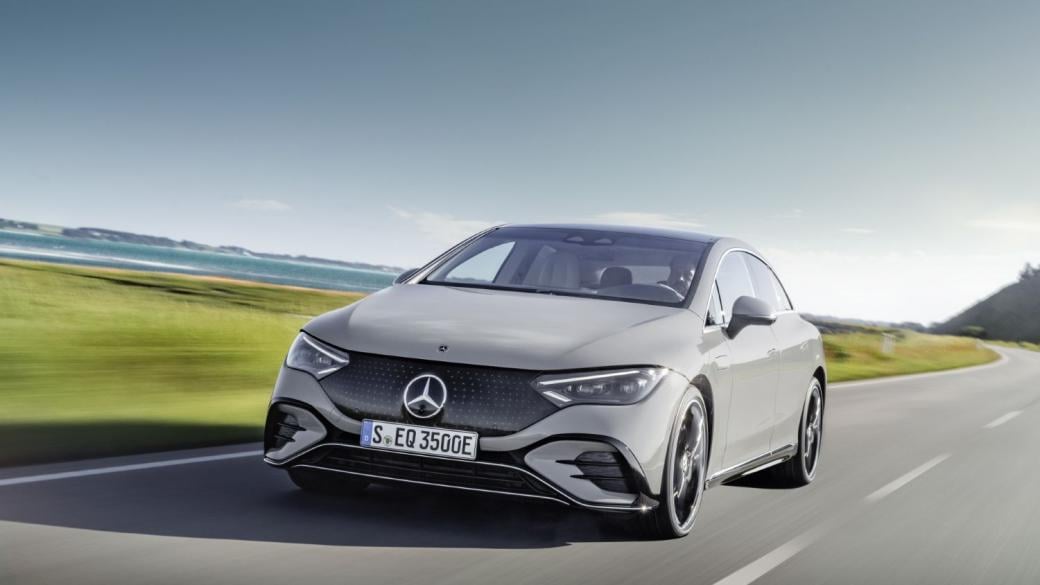 Mercedes сви с 40% въглеродния отпечатък на електромобилите си