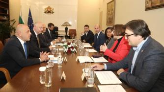 България преговаря с IBM за изграждането на AI гигафабрика