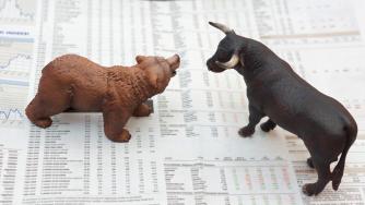 За осем месеца депозитите в банките са се обезценили с 3.5%