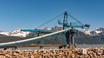 Тръмп изстреля с 200% акциите на минна компания