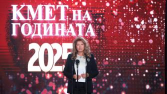 Йотова: Рухнат ли общините, ще рухне държавата