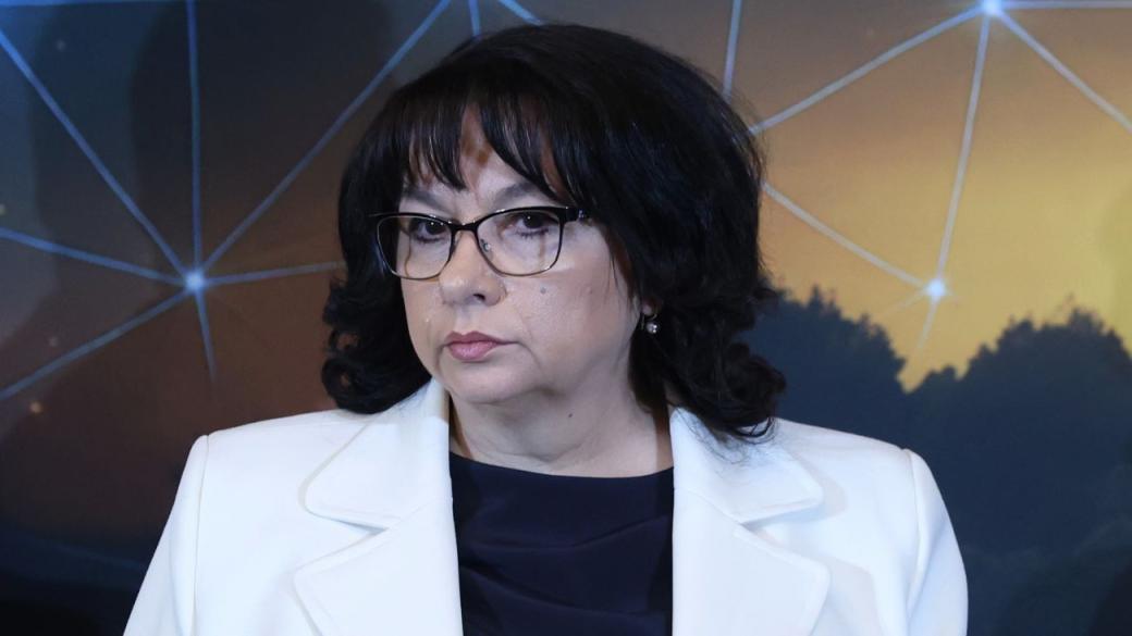 Докъде стигна МФ със събирането на данъците през 2025 г.? (Графики)