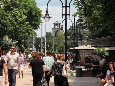 ПП-ДБ предлага 20 хил. по-малко чиновници и край на почивните понеделници