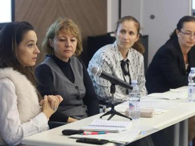 Бизнесът е в капан между въглеродния данък по границите и бюрокрацията