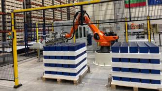 Вечерни новини: Първият завод за батерии в България; Пенсионната система разчита на сивата икономика