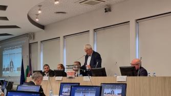 „Плачевен опит“: Премахването на плоския данък няма да реши бюджетните проблеми