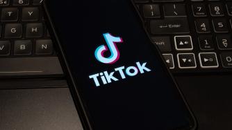Бивш потенциален купувач на TikTok в САЩ разследва законността на сделката