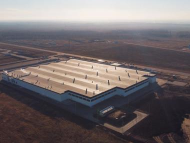 Вечерни новини: Махането на плоския данък не е решение; Енергетиката е козът на България за AI гигафабрика