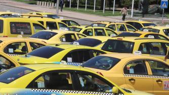 Столичният общински съвет и такситата се разбраха за поскъпването