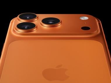Пробуждането на iPhone: Apple поскъпна рекордно и е на косъм от $4 трлн. капитализация