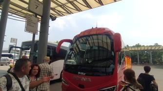 Един билет за влак и автобус: Транспортът в България се променя