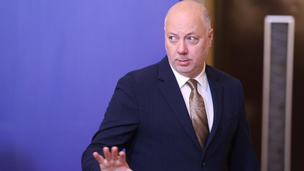 България изпраща „тези дни“ проектобюджета за 2026 г. на ЕК