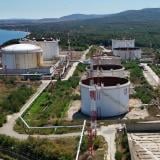 Законът за продажбата на „Лукойл“ в България бърза към финално одобрение