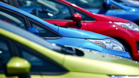 Продажбите на нови коли в България скочиха с над 50% през септември