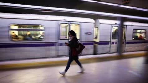 Метрото затваря частично през уикенда