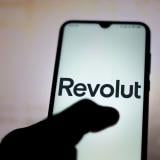 Revolut закрива сметките в лева още в средата на декември