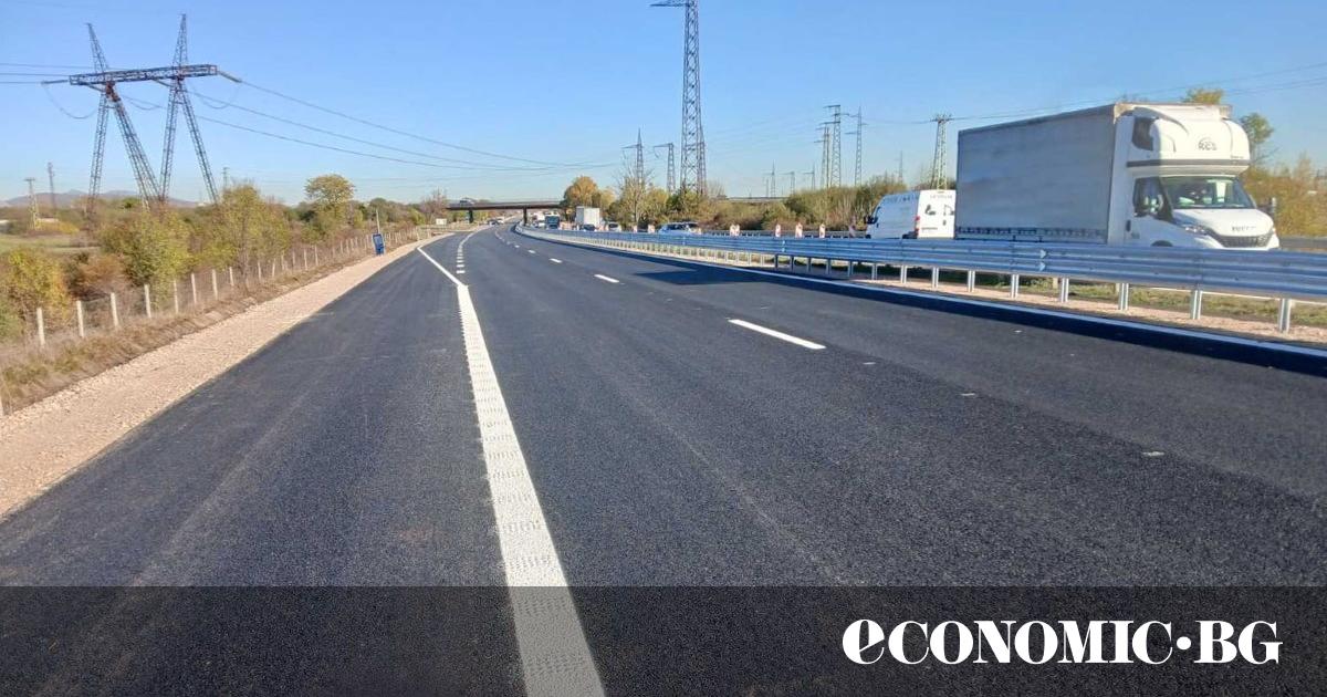 Ремонтните дейности в платното за София на автомагистрала Хемус“, в