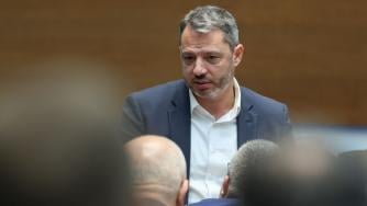 Бюджетната комисия набързо забрани износа на дизел и авиационно гориво