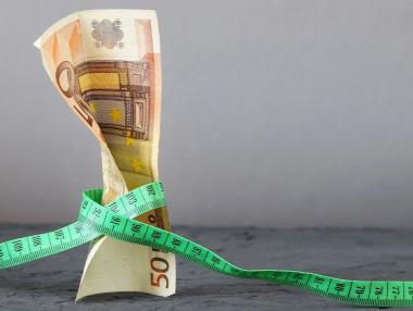 Вечерни новини: България върви към кризата от 2009 г.; Най-свирепата битка в момента е за таланта