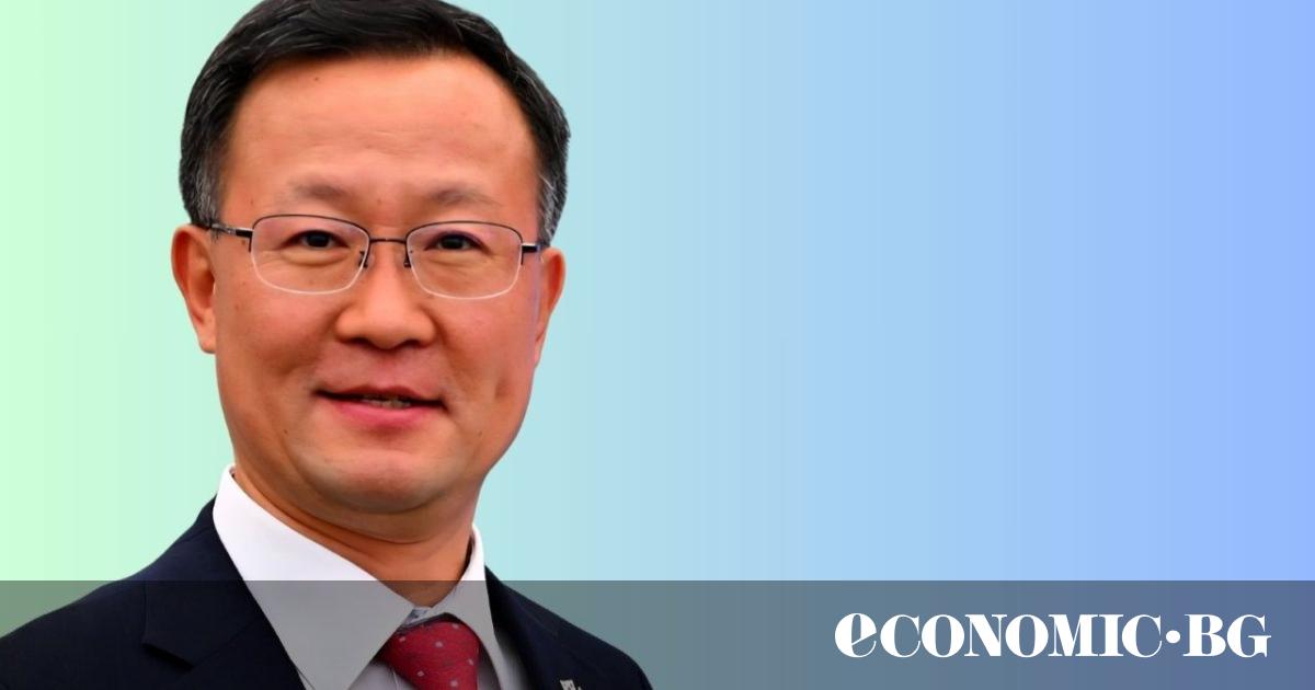 Н. Пр. Донг-бе Ким е изтъкнат дипломат с дългогодишен опит