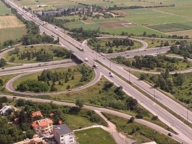 От „Черно море“ до „Струма“: Кои инфраструктурни проекти ще финансира Бюджет 2026?