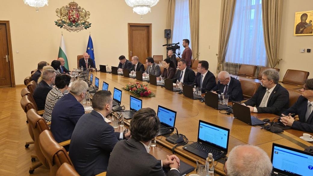 Вечерни новини: Министерства с увеличени бюджети за 2026 г.?; Избран е консултант за реакторите в АЕЦ „Козлодуй“