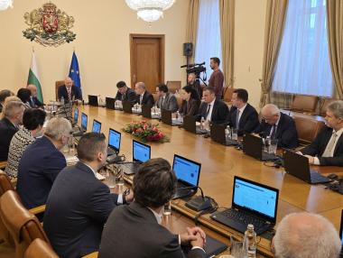 Вечерни новини: Министерства с увеличени бюджети за 2026 г.?; Избран е консултант за реакторите в АЕЦ „Козлодуй“