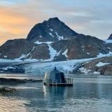 Пълна изолация: Това ли е най-дивото Airbnb в света? (галерия)