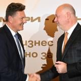 Премиерът Росен Желязков връчи персонално отличие на Тим Курт на Деня на металурга