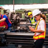 Въпреки скока през септември българската индустрия е под водата