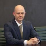 Коментар | Бюджет 2026 създава първото поколение гневни млади хора в България