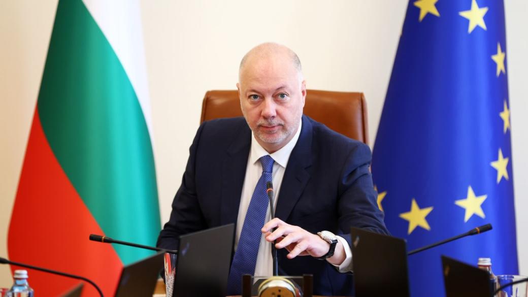 „Нито ляв, нито десен“: И премиерът Желязков определи Бюджет 2026 като „лош“