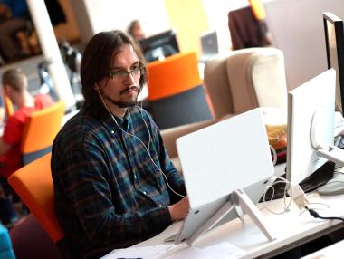 Кой колко взима в IT сектора в България?