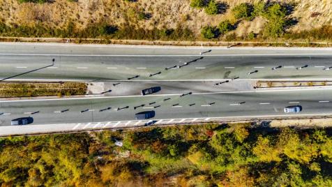 АПИ пуска движението в 7-километрова отсечка от „Хемус“