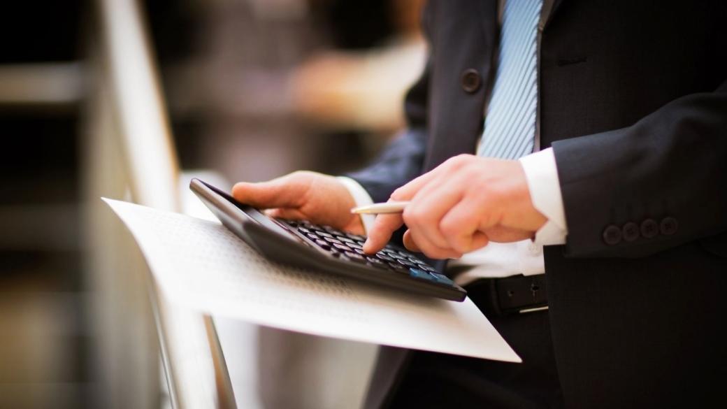 Частният сектор изостава с вдигането на заплатите спрямо държавния