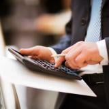 Частният сектор изостава с вдигането на заплатите спрямо държавния