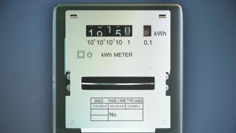  Министерството на финансите не изплаща европарите за „умни“ електромери