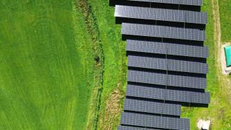 Най-големият соларен парк във Великобритания чертае утрешния енергиен модел