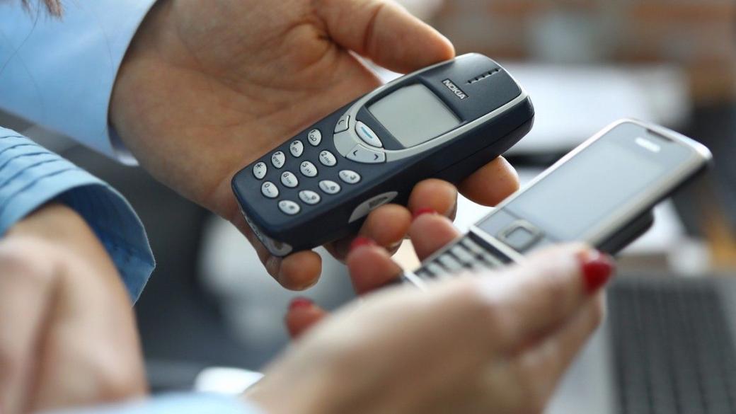 Анатомията на едно корпоративно (само)убийство: Троянският кон, който погуби Nokia 