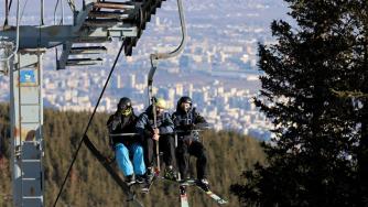 Туристическият бранш и ресорното министерство се разбраха да се строят лифтове