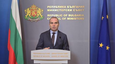 „Разсипия“: Гроздан Караджов продава правителствения самолет „Фалкон“