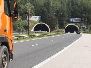 Състоянието на тунел „Траянови врата“ е критично, но АПИ не бърза с ремонта