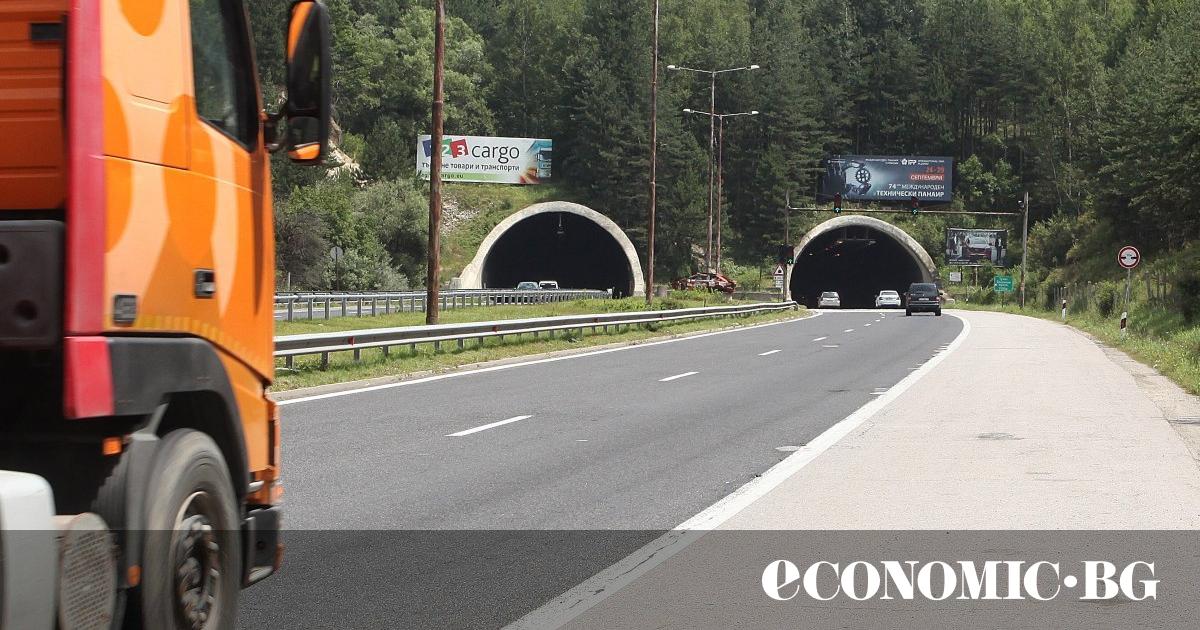 Разлики в ширината на тунела, достигащи до стряскащите 40 сантиметра,