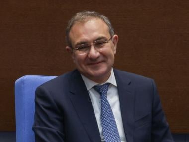 „Огромна грешка“: Парламентът одобри на първо четене социалния бюджет за 2026 г.