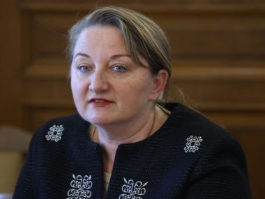 Решено: Някои пенсионери получават 120 лв. коледна добавка