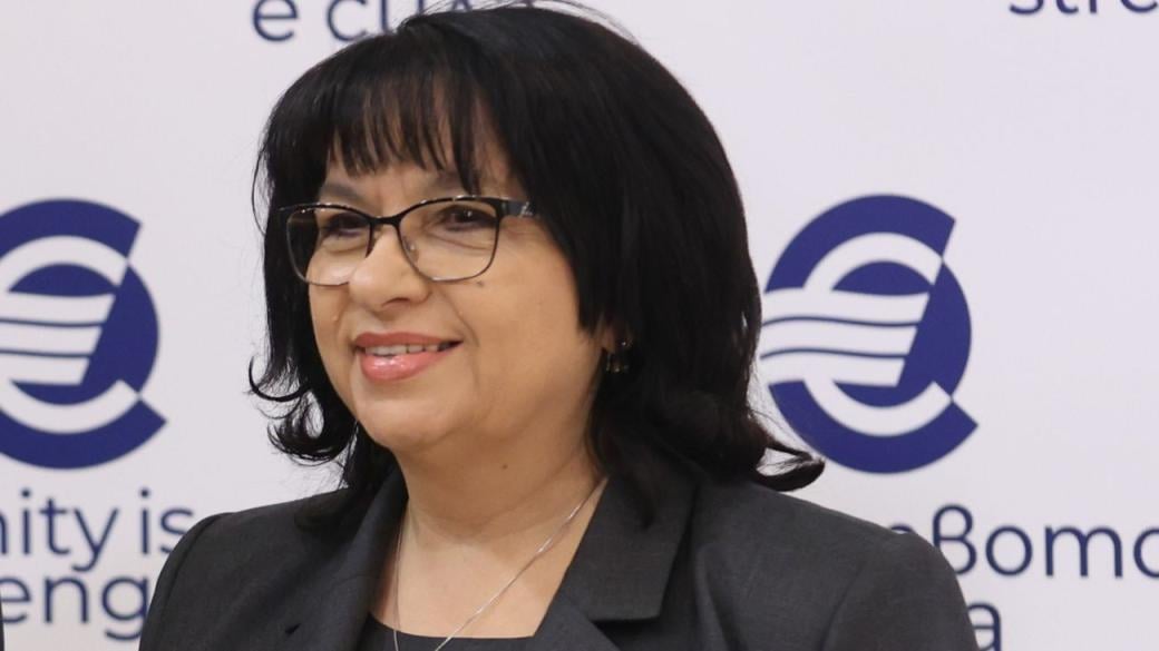 „От какво се страхувате?“: Петкова оправда връщането на СУПТО с многото данъчни измами