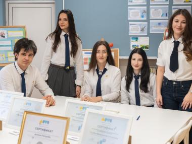 Ученици във Варна се учат да решават конфликти чрез училищна медиация