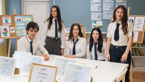 Ученици във Варна се учат да решават конфликти чрез училищна медиация