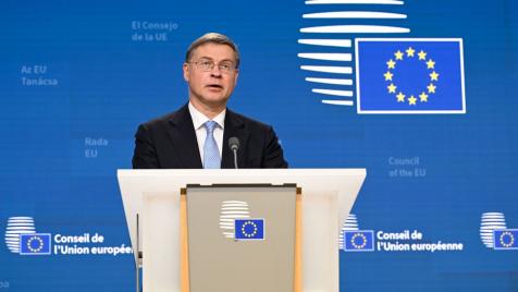 Домбровскис призова ЕС да действа с репарационния заем за Украйна